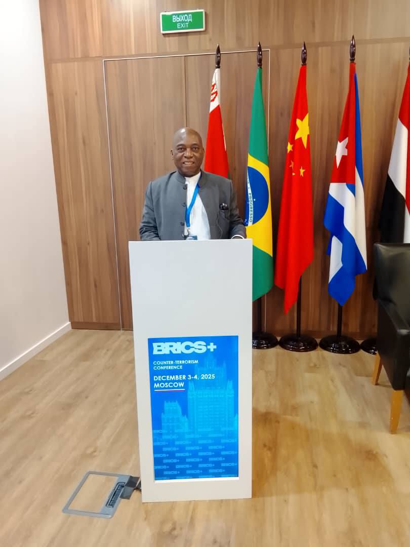 forum/debates//dbt_1764863725_37/debate_img.jpeg Debate illustration